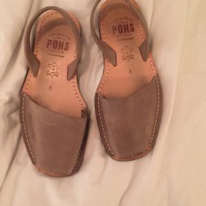 Brown rustic sandals